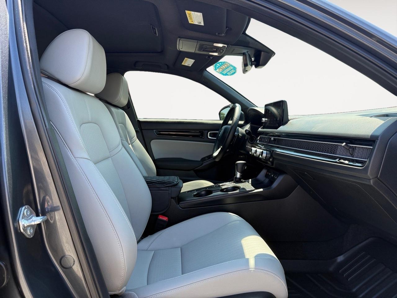2025 Honda Civic Sedan Hybrid Sport Touring, SUNROOF, APPLE CARPLAY/ANDROID AUTO, BACKUP CAMERA, BLIND SPOT ALERT, BOSE SPEAKERS, POWER SEATS, ALL WEATHER FLOOR MATS, LOW MILES, CLEAN CARFAX, ONLY 1 OWNER! Norfolk VA