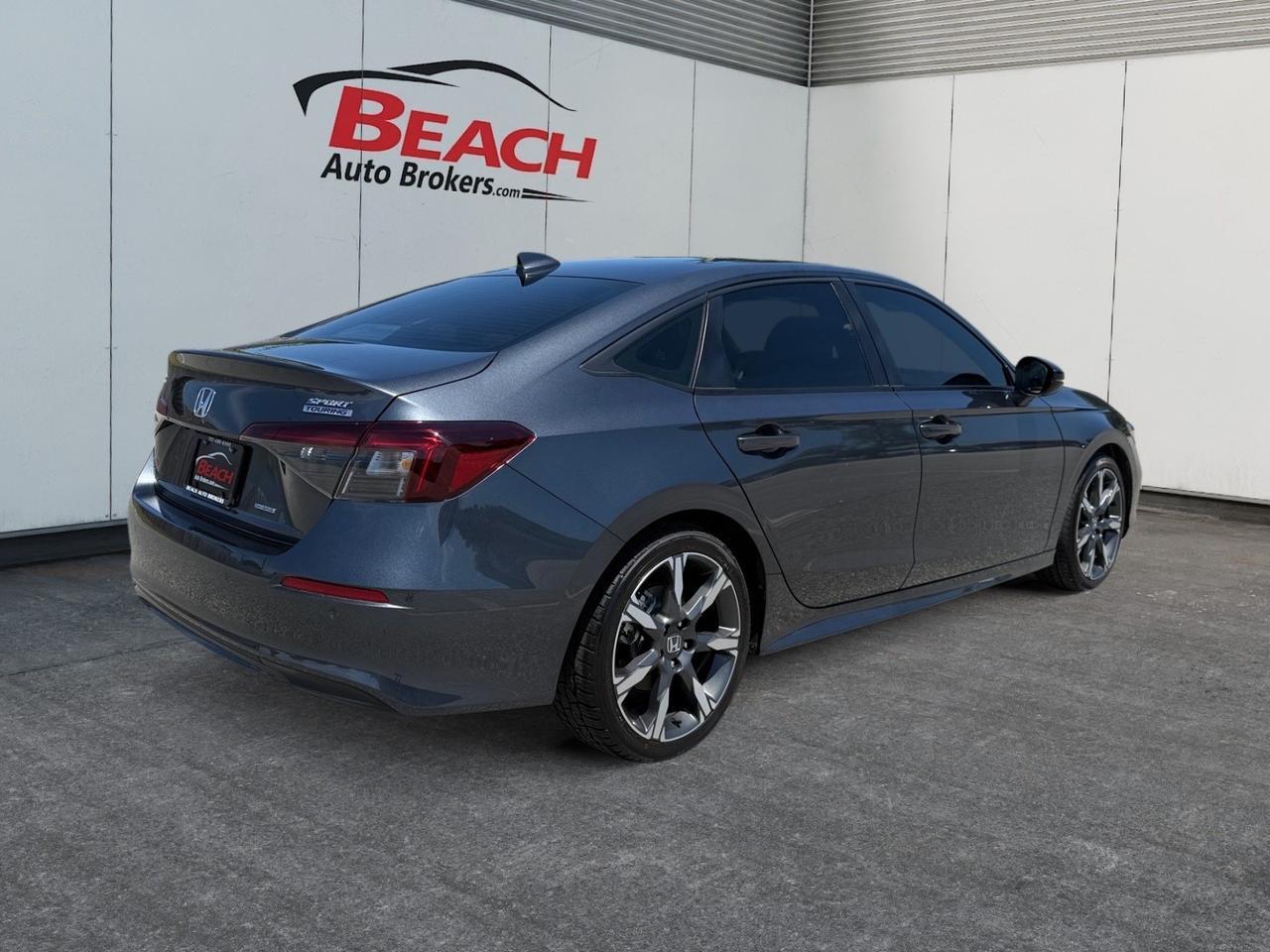 2025 Honda Civic Sedan Hybrid Sport Touring, SUNROOF, APPLE CARPLAY/ANDROID AUTO, BACKUP CAMERA, BLIND SPOT ALERT, BOSE SPEAKERS, POWER SEATS, ALL WEATHER FLOOR MATS, LOW MILES, CLEAN CARFAX, ONLY 1 OWNER! Norfolk VA