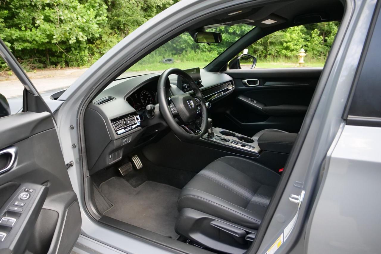 2025 Honda Civic Sedan Sport / Sensing Suite / CarPlay! Lincolnton NC