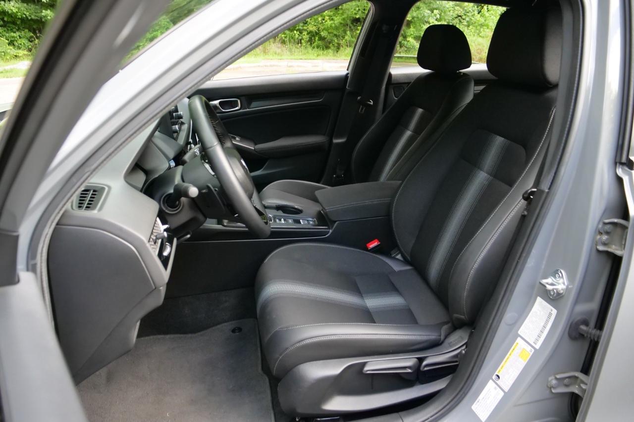 2025 Honda Civic Sedan Sport / Sensing Suite / CarPlay! Lincolnton NC