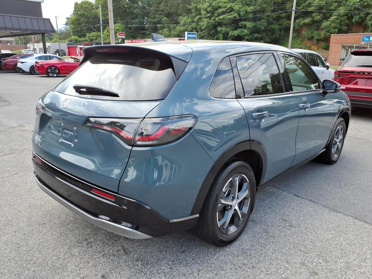2025 Honda HR-V EX-L
