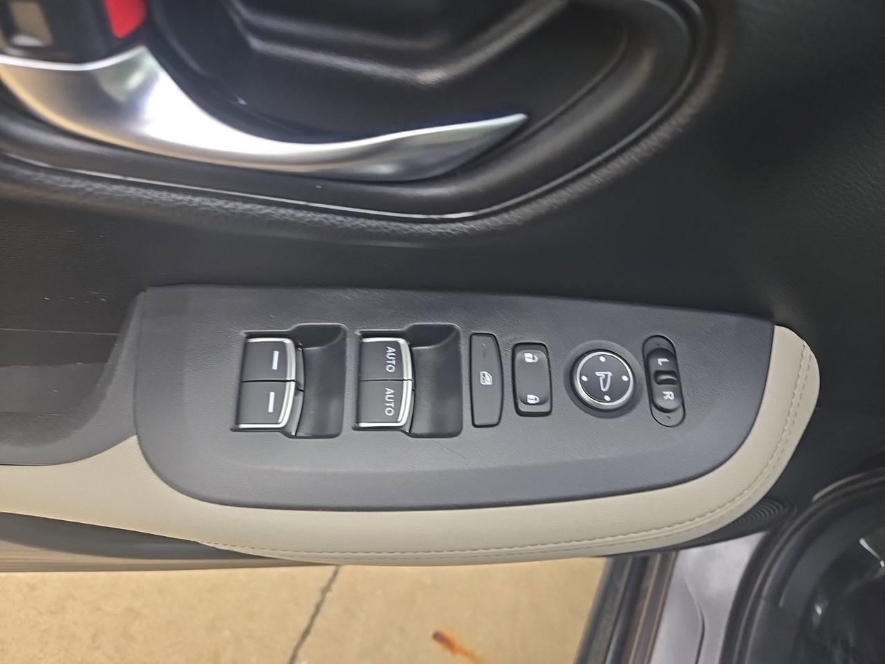 2025 Honda HR-V EX-L West Burlington IA