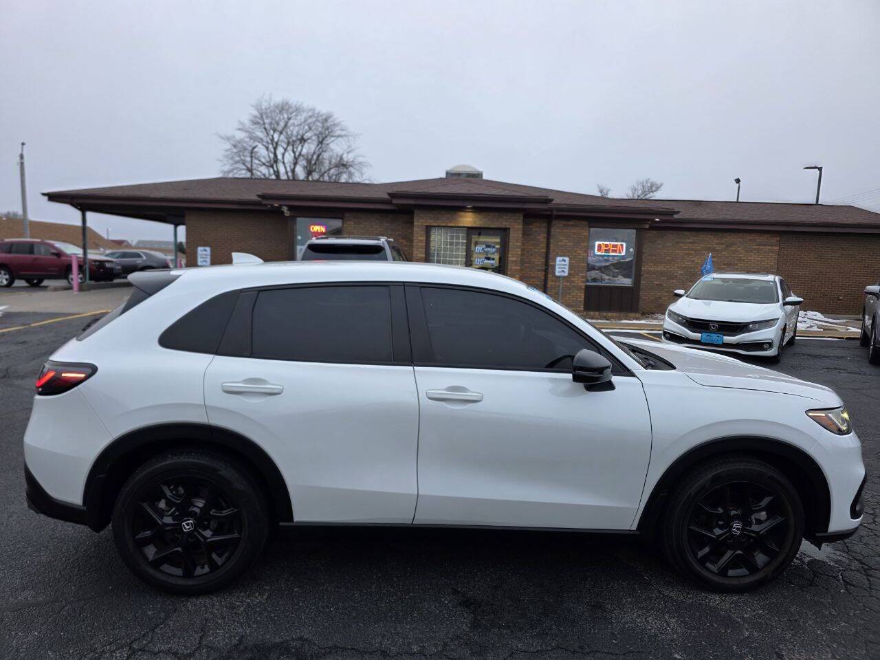 2025 Honda HR-V Sport AWD 4dr Crossover Eldridge IA