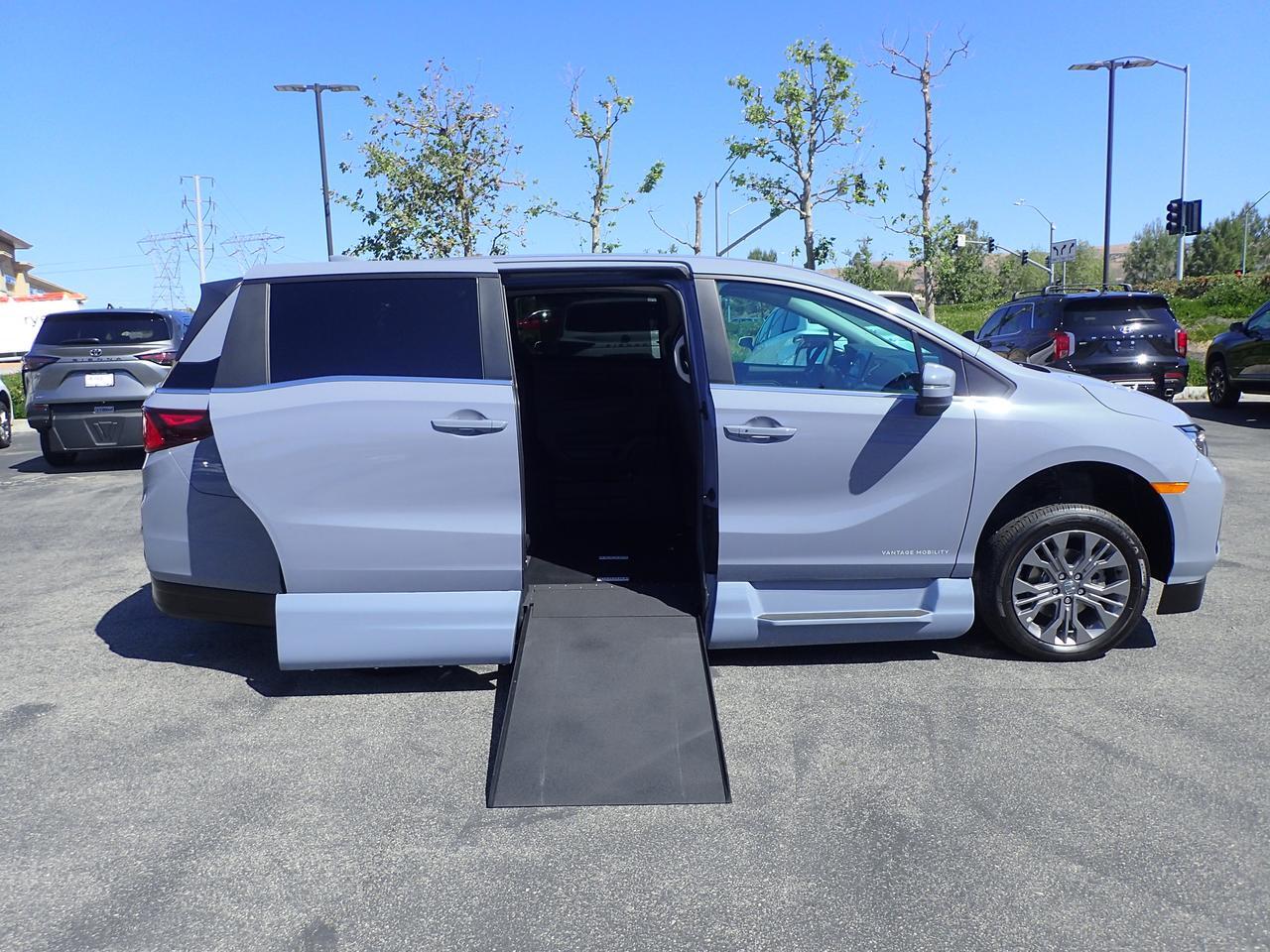 2025 Honda Odyssey Touring Anaheim CA