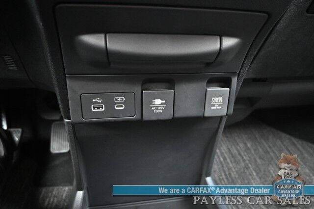 2025 Honda Odyssey Touring / Auto Start / Power & Heated Leather Seats / NAV / Sunroof / Adaptive Cruise Control / Lane Departure & Blind Spot Alert / Apple CarPlay & Android Auto / Back Up Camera / 3rd Row / Seats 8 / 1-Owner Anchorage AK