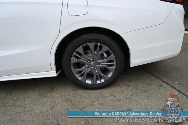 2025 Honda Odyssey Touring / Auto Start / Power & Heated Leather Seats / NAV / Sunroof / Adaptive Cruise Control / Lane Departure & Blind Spot Alert / Apple CarPlay & Android Auto / Back Up Camera / 3rd Row / Seats 8 / 1-Owner Anchorage AK