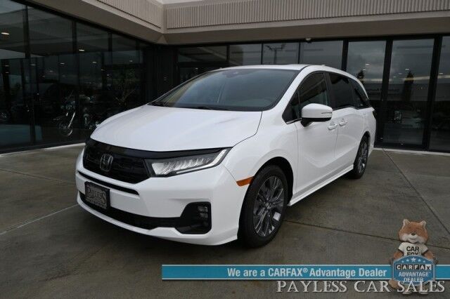 2025 Honda Odyssey Touring / Auto Start / Power & Heated Leather Seats / NAV / Sunroof / Adaptive Cruise Control / Lane Departure & Blind Spot Alert / Apple CarPlay & Android Auto / Back Up Camera / 3rd Row / Seats 8 / 1-Owner