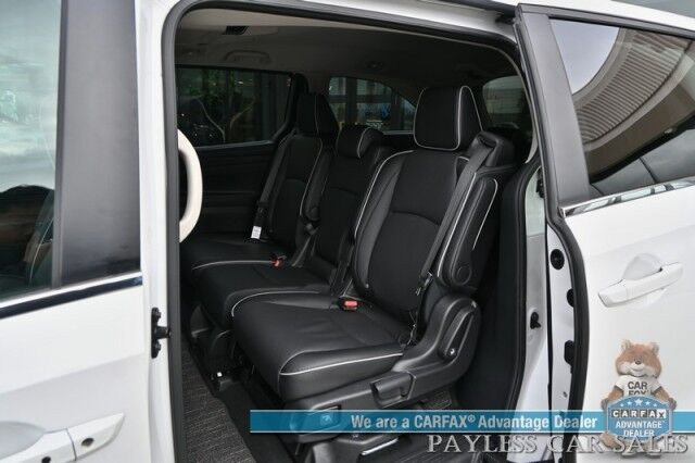 2025 Honda Odyssey Touring / Auto Start / Power & Heated Leather Seats / NAV / Sunroof / Adaptive Cruise Control / Lane Departure & Blind Spot Alert / Apple CarPlay & Android Auto / Back Up Camera / 3rd Row / Seats 8 / 1-Owner Anchorage AK