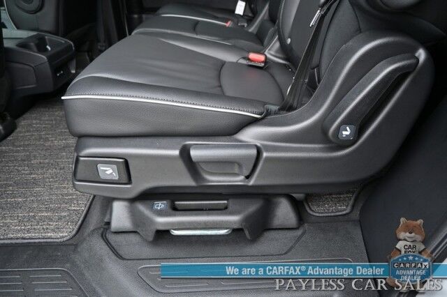 2025 Honda Odyssey Touring / Auto Start / Power & Heated Leather Seats / NAV / Sunroof / Adaptive Cruise Control / Lane Departure & Blind Spot Alert / Apple CarPlay & Android Auto / Back Up Camera / 3rd Row / Seats 8 / 1-Owner Anchorage AK