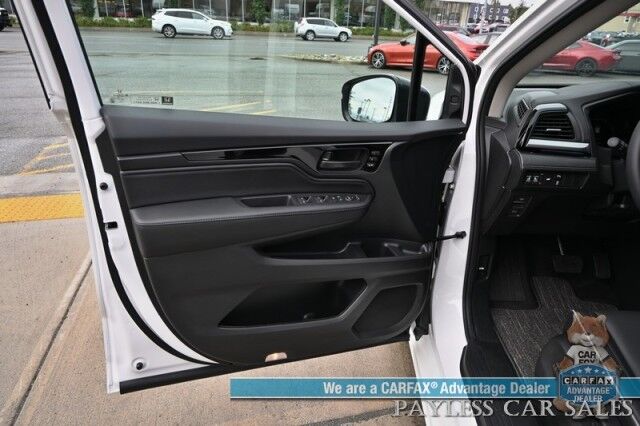2025 Honda Odyssey Touring / Auto Start / Power & Heated Leather Seats / NAV / Sunroof / Adaptive Cruise Control / Lane Departure & Blind Spot Alert / Apple CarPlay & Android Auto / Back Up Camera / 3rd Row / Seats 8 / 1-Owner Anchorage AK