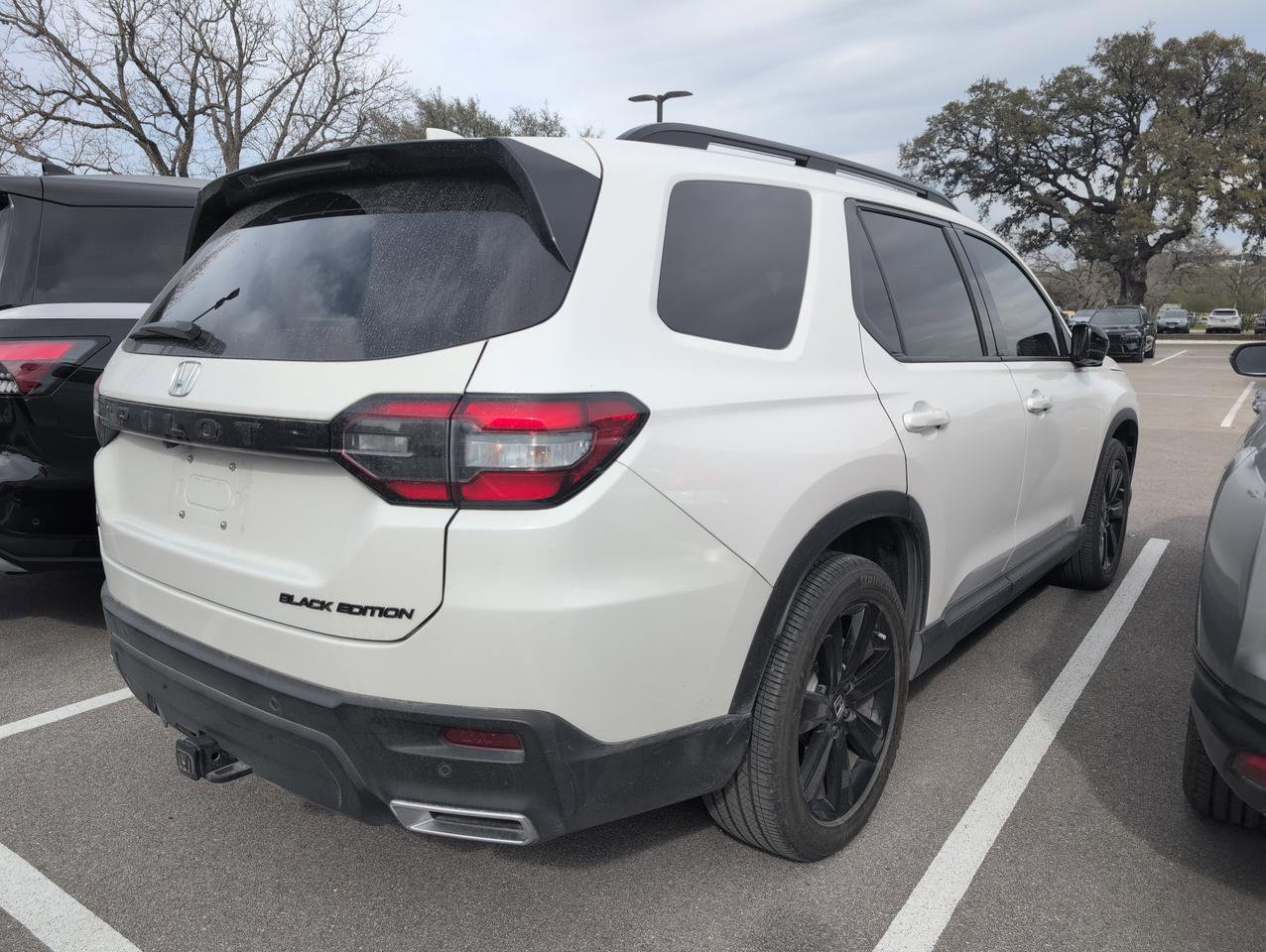 2025 Honda Pilot Black Edition