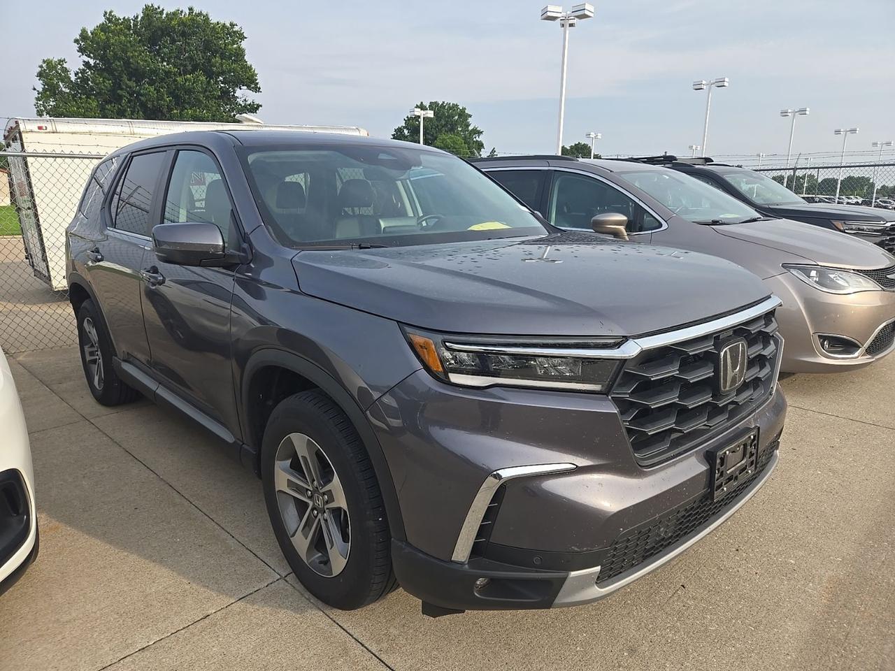2025 Honda Pilot EX-L West Burlington IA
