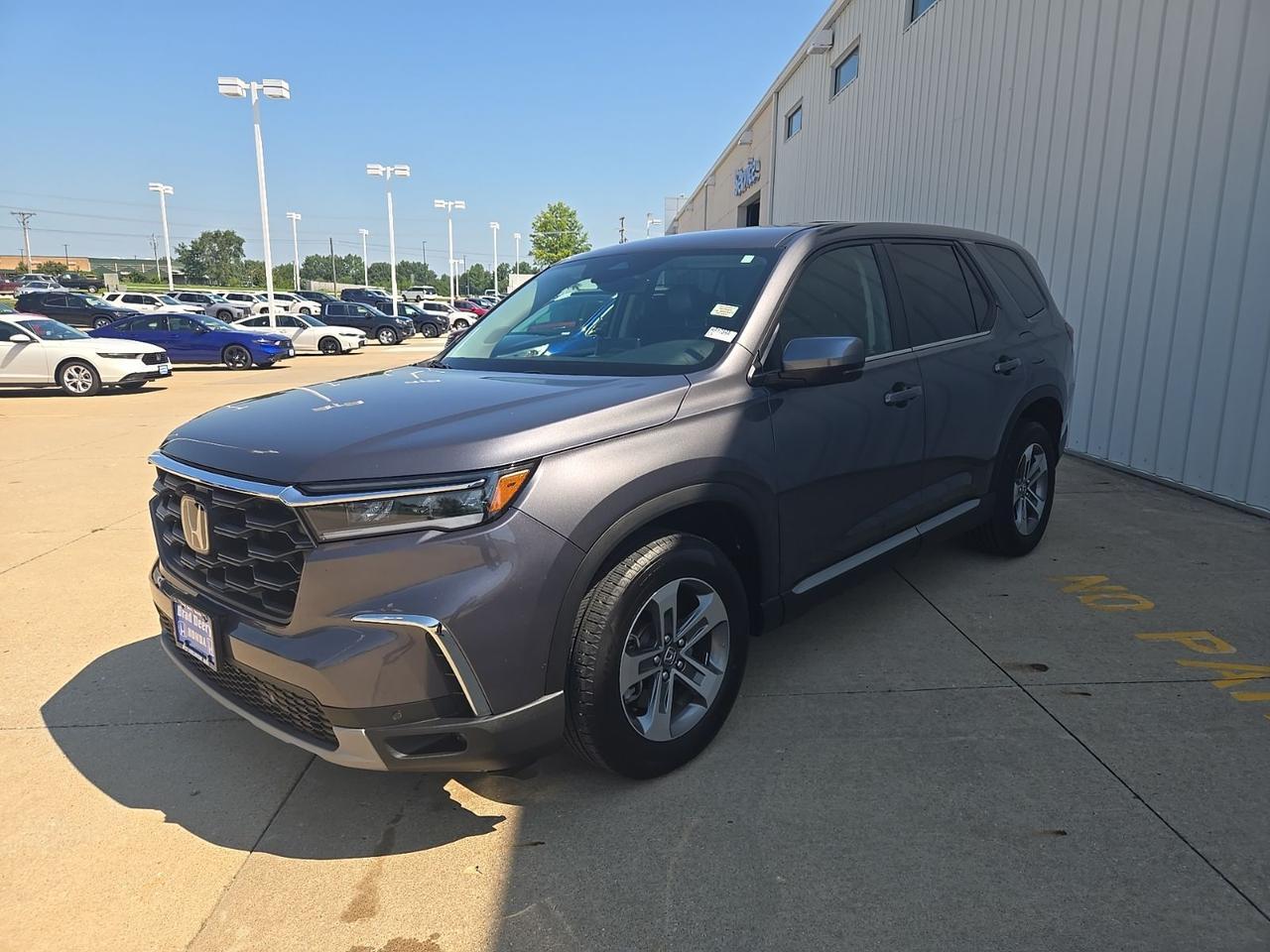 2025 Honda Pilot EX-L West Burlington IA