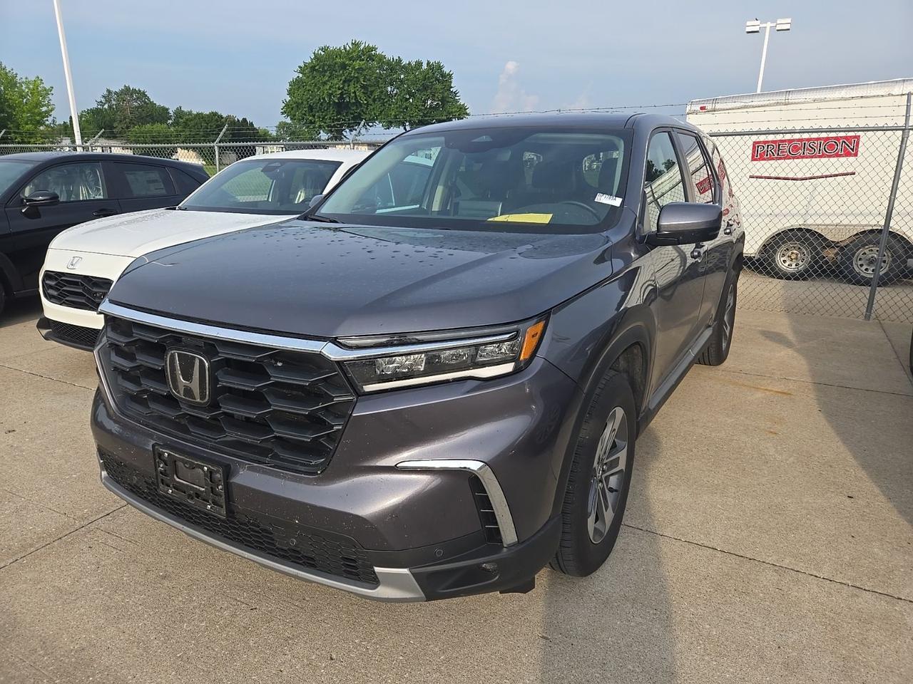 2025 Honda Pilot EX-L West Burlington IA