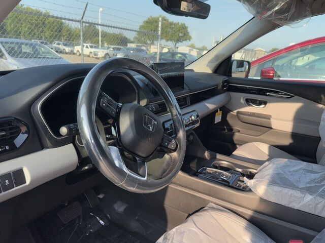 2025 Honda Pilot EX-L West Burlington IA