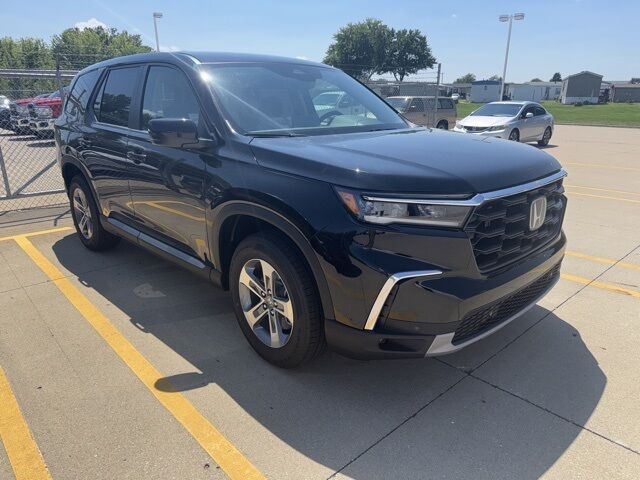 2025 Honda Pilot EX-L West Burlington IA