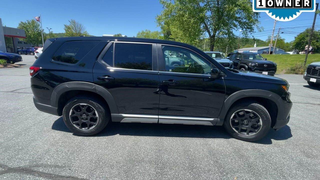2025 Honda Pilot EX-L White River Junction VT