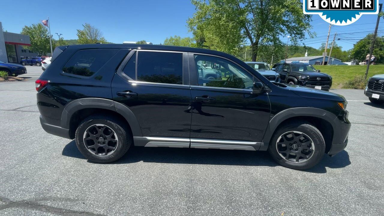 2025 Honda Pilot EX-L White River Junction VT