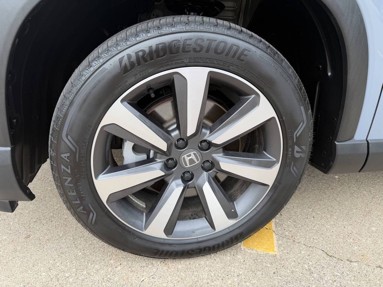 2025 Honda Pilot Touring AWD 4dr SUV Eldridge IA