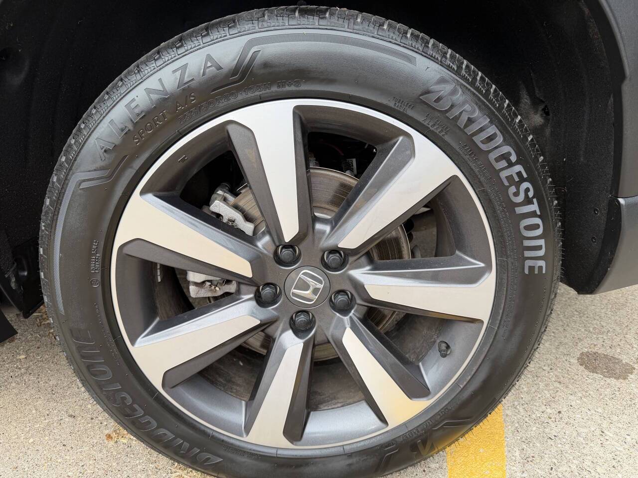 2025 Honda Pilot Touring AWD 4dr SUV Eldridge IA