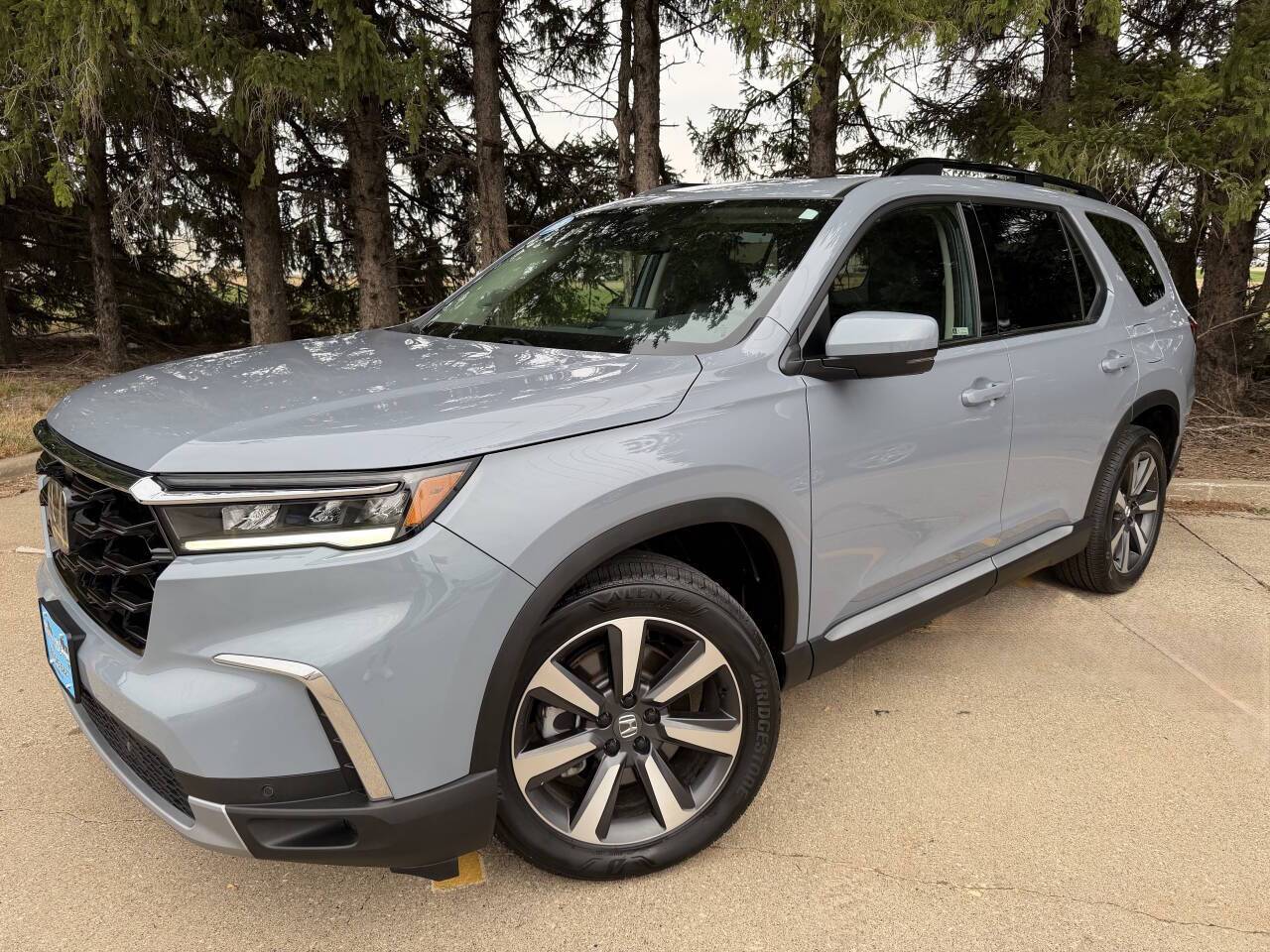 2025 Honda Pilot Touring AWD 4dr SUV Eldridge IA