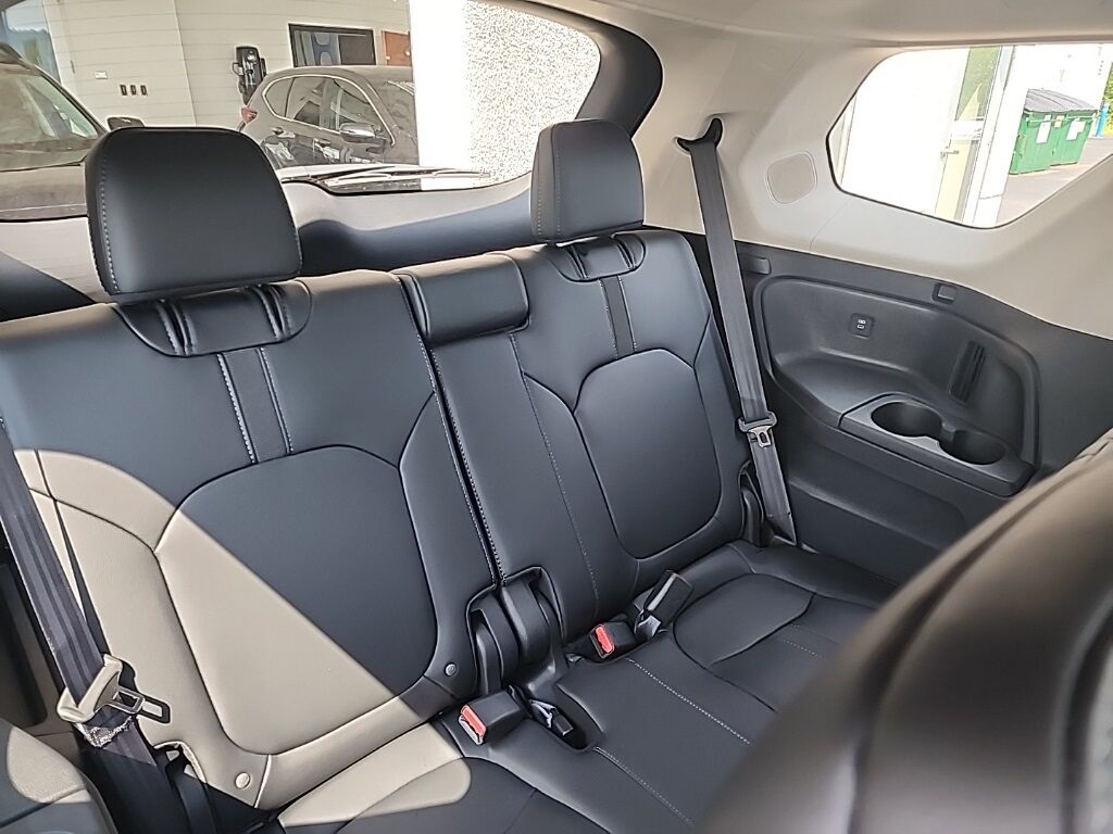 2025 Honda Pilot Touring Duluth MN