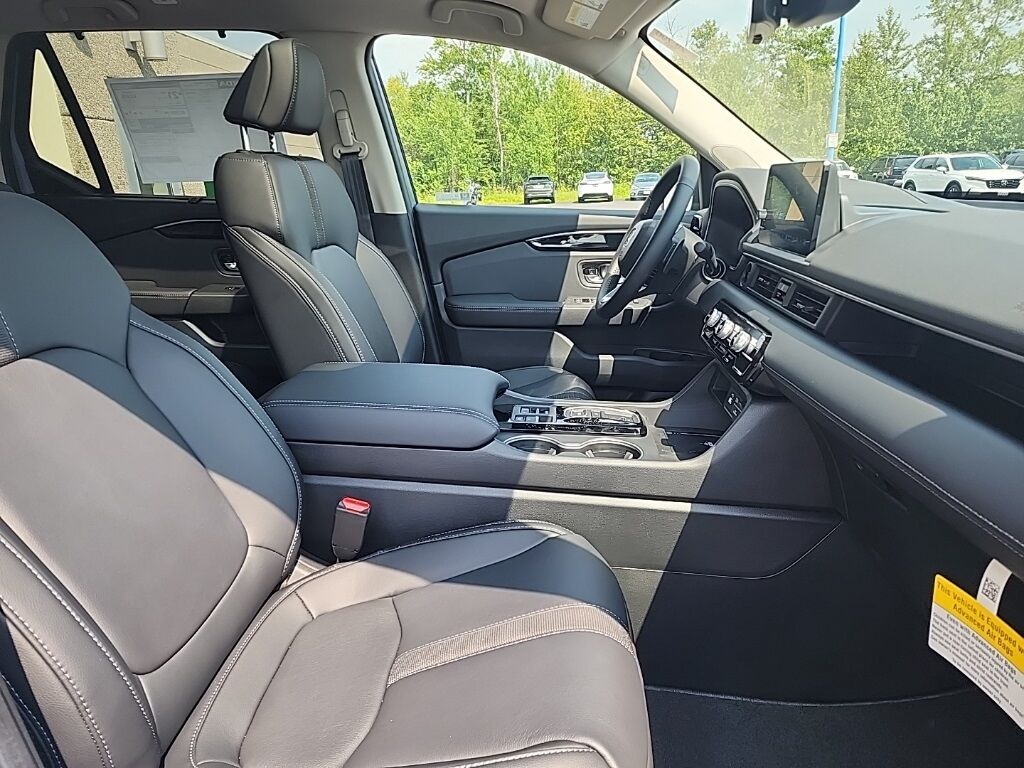 2025 Honda Pilot Touring Duluth MN