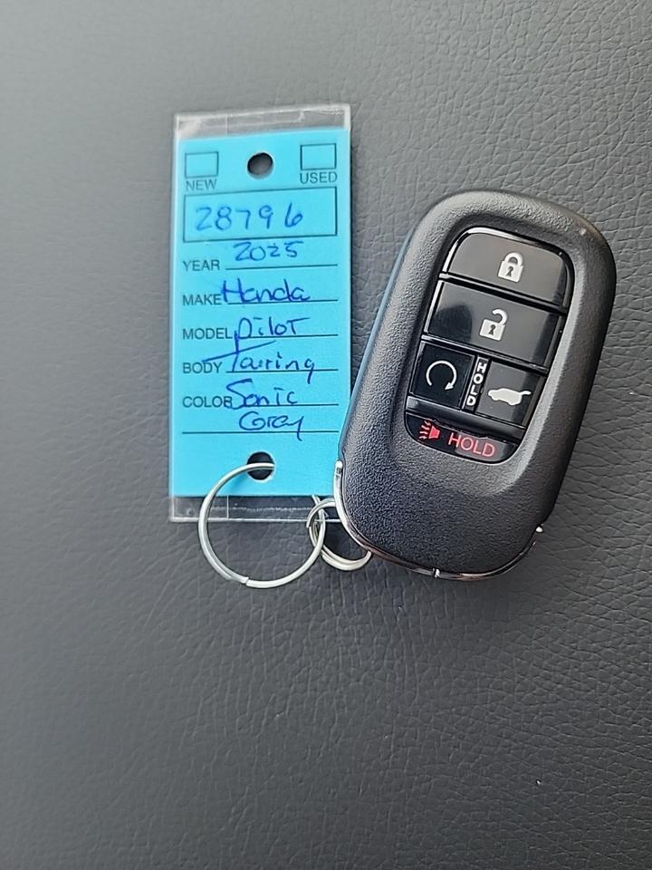 2025 Honda Pilot Touring Duluth MN