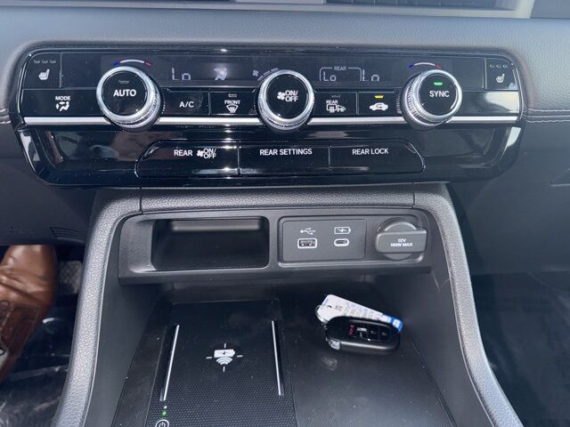 2025 Honda Pilot Touring West Burlington IA