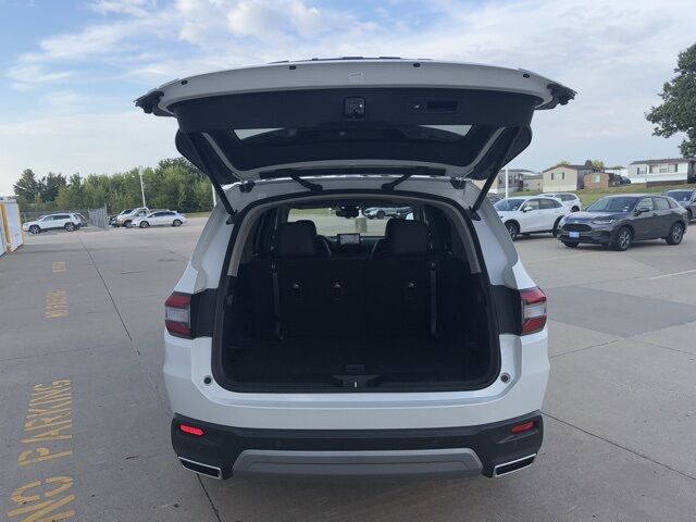 2025 Honda Pilot Touring West Burlington IA