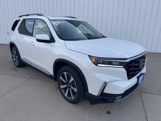 2025 Honda Pilot Touring West Burlington IA