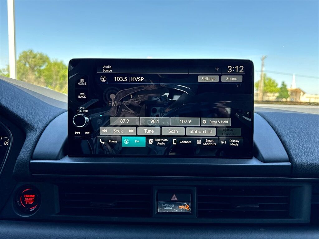 2025 Honda Pilot TrailSport photo 16