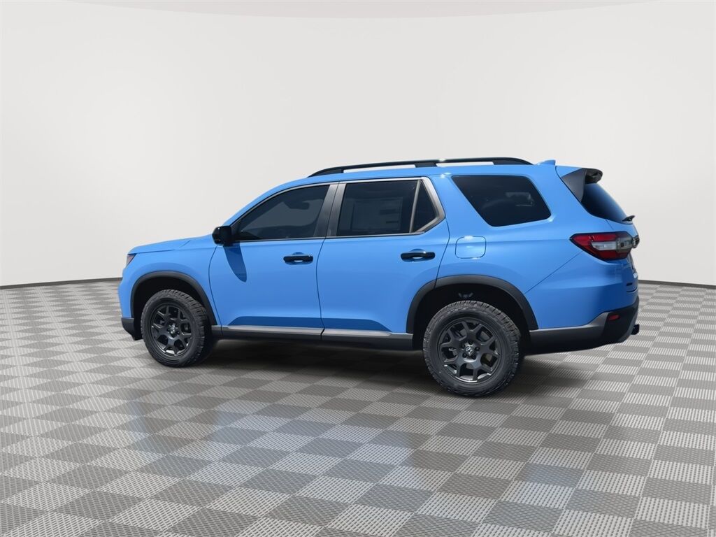 2025 Honda Pilot TrailSport photo 6