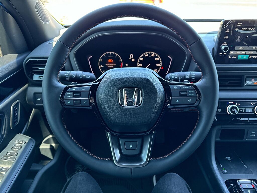 2025 Honda Pilot TrailSport photo 14