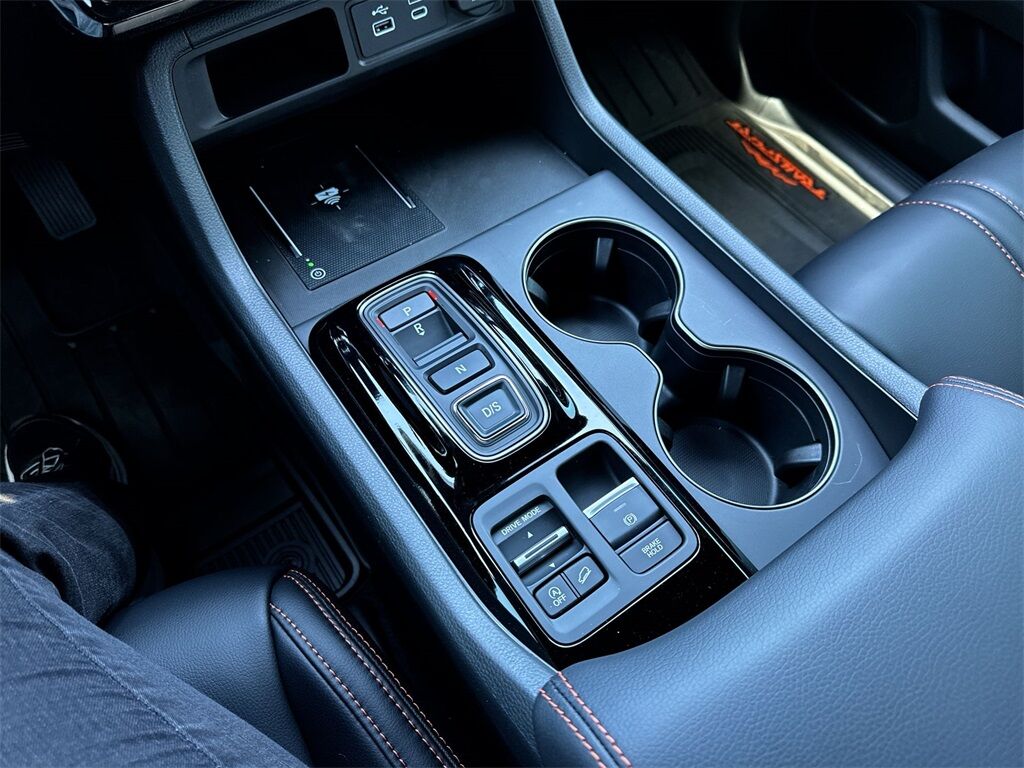 2025 Honda Pilot TrailSport photo 19
