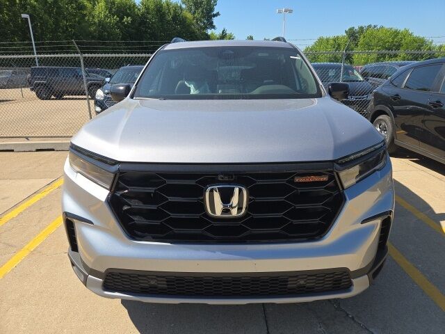 2025 Honda Pilot TrailSport West Burlington IA