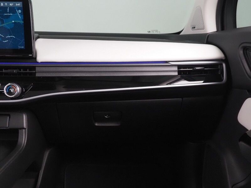 2025 Honda Prologue Touring AWD *NAVIGATION, ADAPTIVE CRUISE, SAFETY ALERTS, BACKUP-CAMERA, PANORAMA MOONROOF, LEATHER, HEATED SEATS, POWER LIFTGATE, 19 INCH ALLOYS, BOSE, WIRELESS CHARGING, ANDROID & APPLE Round Rock TX