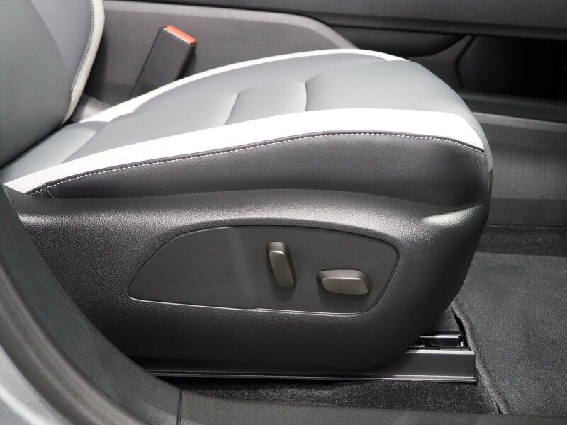 2025 Honda Prologue Touring AWD *NAVIGATION, ADAPTIVE CRUISE, SAFETY ALERTS, BACKUP-CAMERA, PANORAMA MOONROOF, LEATHER, HEATED SEATS, POWER LIFTGATE, 19 INCH ALLOYS, BOSE, WIRELESS CHARGING, ANDROID & APPLE Round Rock TX