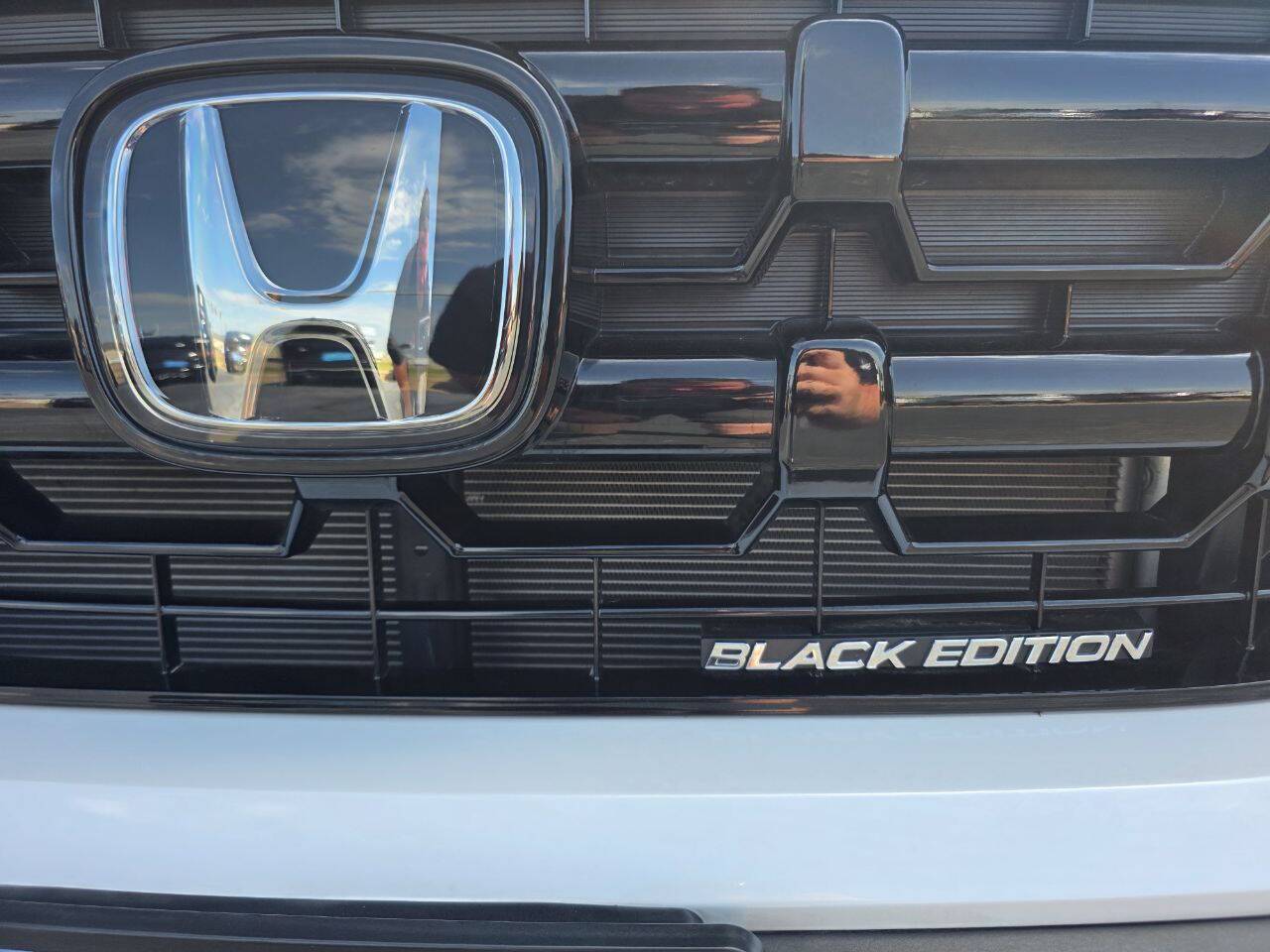 2025 Honda Ridgeline Black Edition AWD 4dr Crew Cab 5.3 ft. SB Eldridge IA