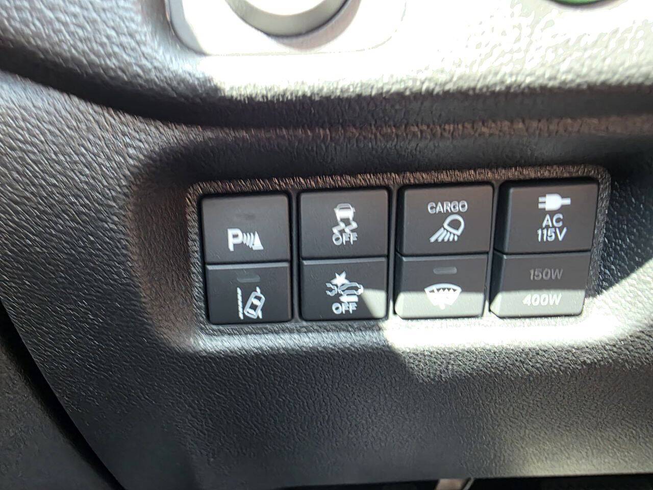 2025 Honda Ridgeline Black Edition AWD 4dr Crew Cab 5.3 ft. SB Eldridge IA
