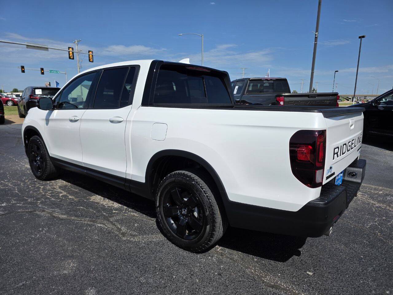 2025 Honda Ridgeline Black Edition AWD 4dr Crew Cab 5.3 ft. SB Eldridge IA