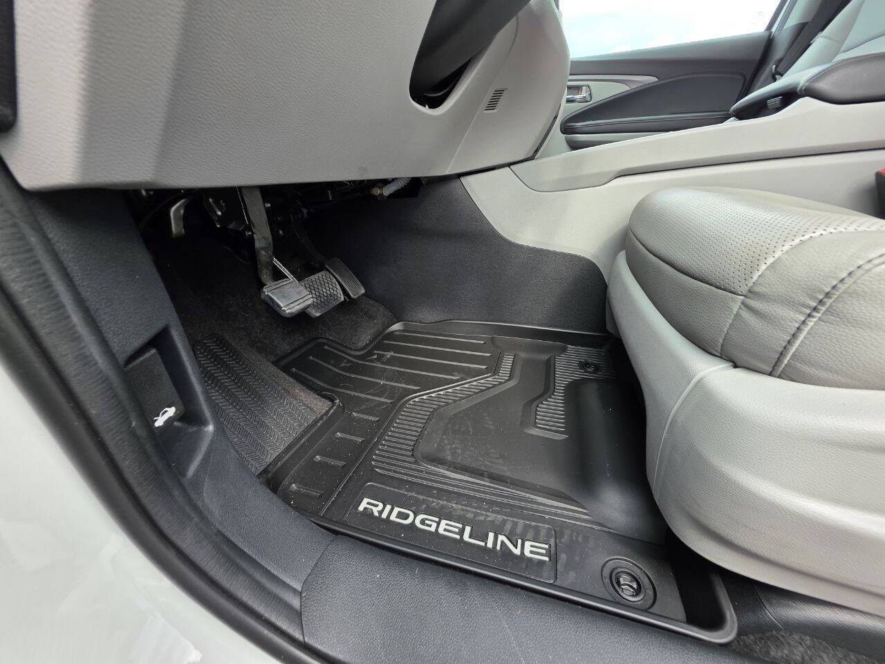 2025 Honda Ridgeline RTL AWD 4dr Crew Cab 5.3 ft. SB Eldridge IA