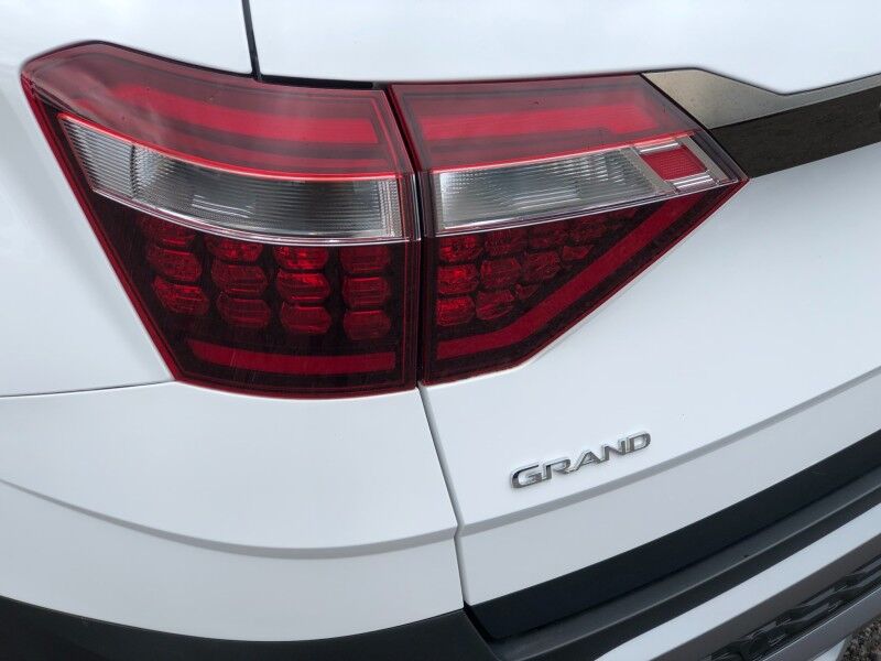 2025 Hyundai Creta Grand GL 7 Seater Vaitele