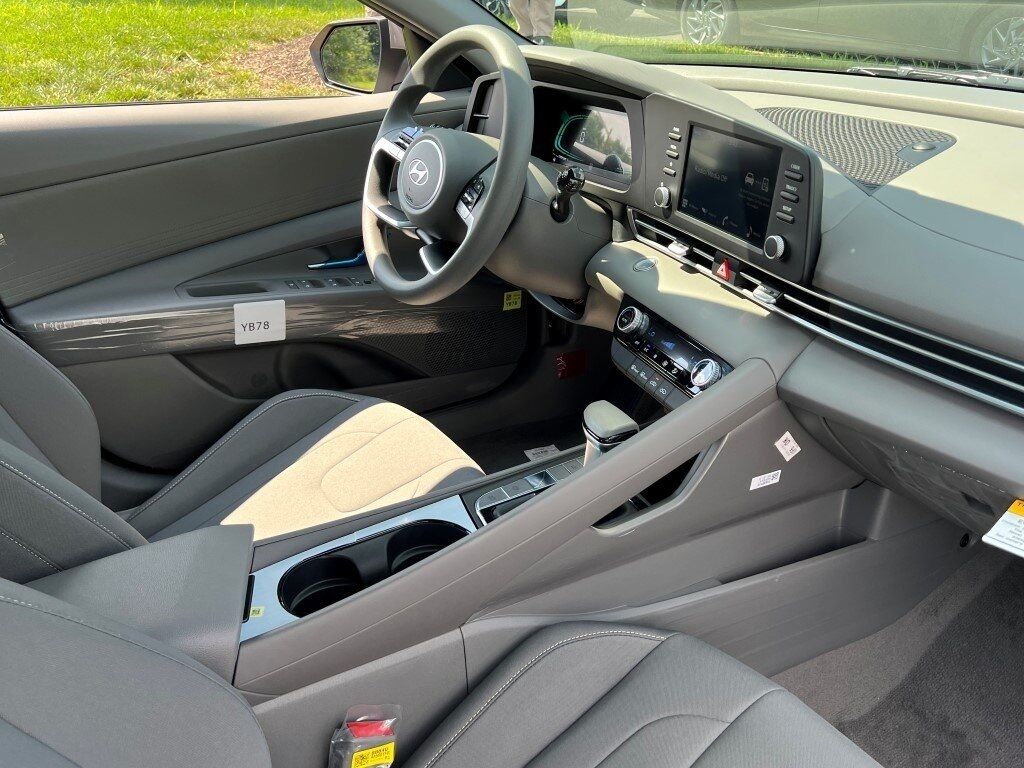 2025 Hyundai ELANTRA HYBRID Blue Chantilly VA