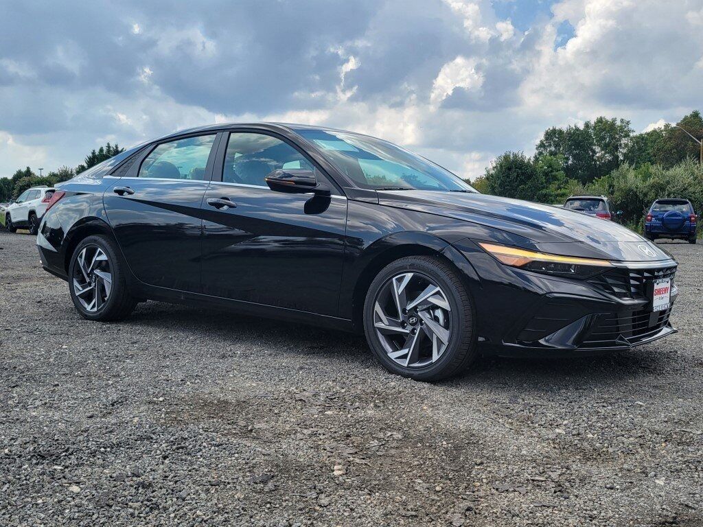 2025 Hyundai ELANTRA HYBRID Limited