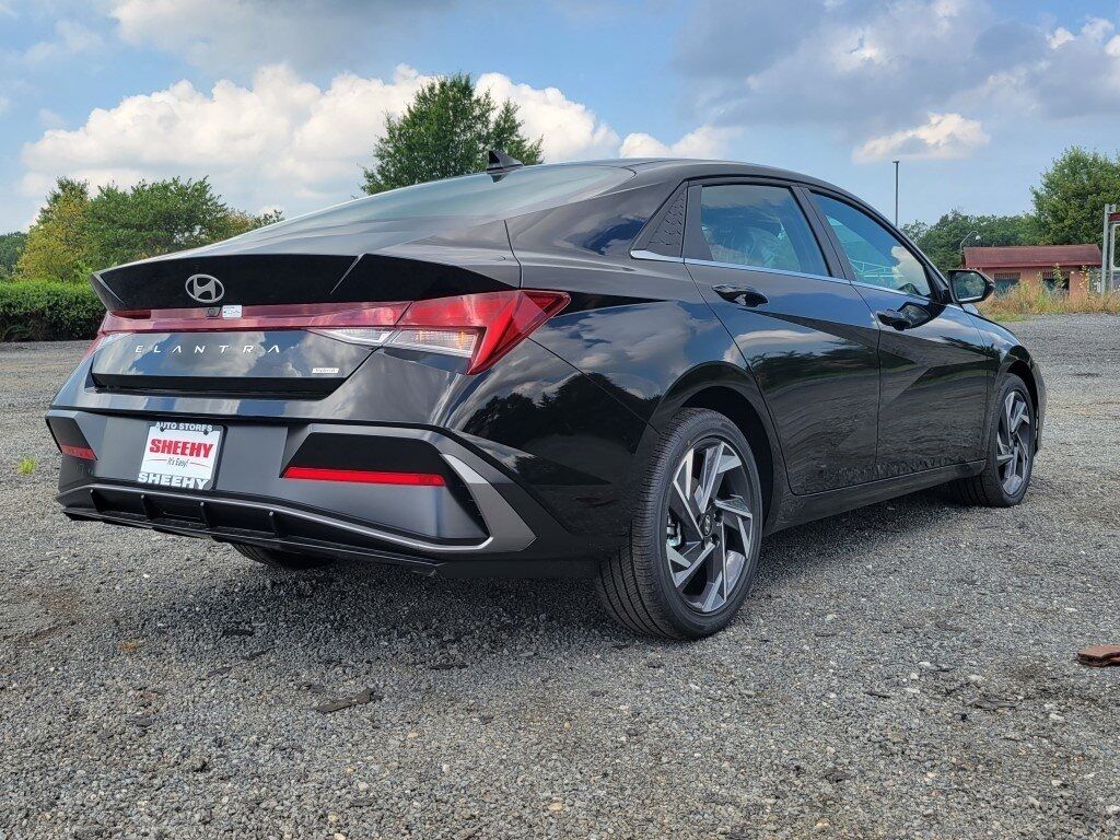 2025 Hyundai ELANTRA HYBRID Limited Chantilly VA