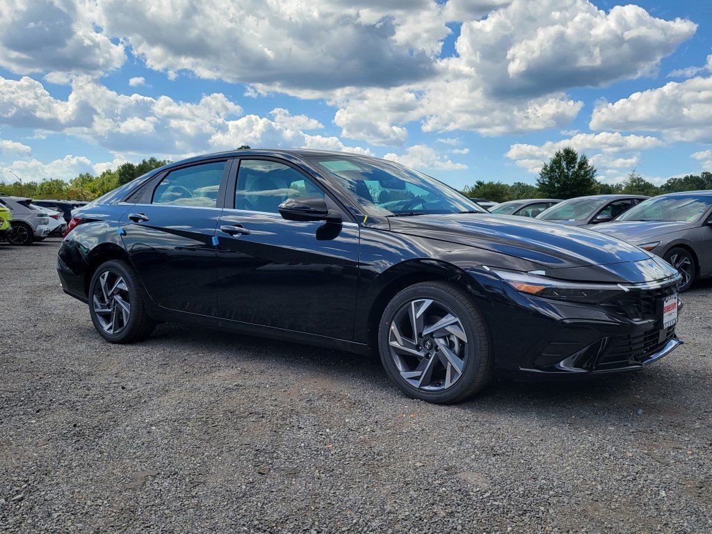 2025 Hyundai ELANTRA HYBRID Limited