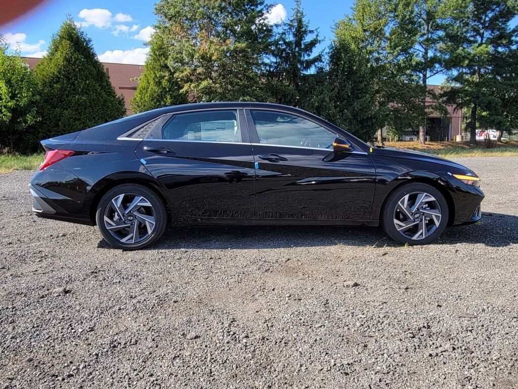 2025 Hyundai ELANTRA HYBRID Limited Chantilly VA
