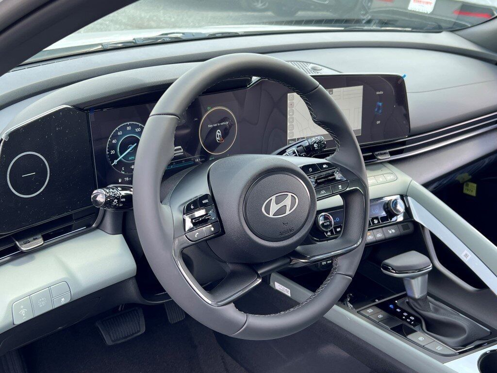 2025 Hyundai ELANTRA HYBRID Limited Chantilly VA