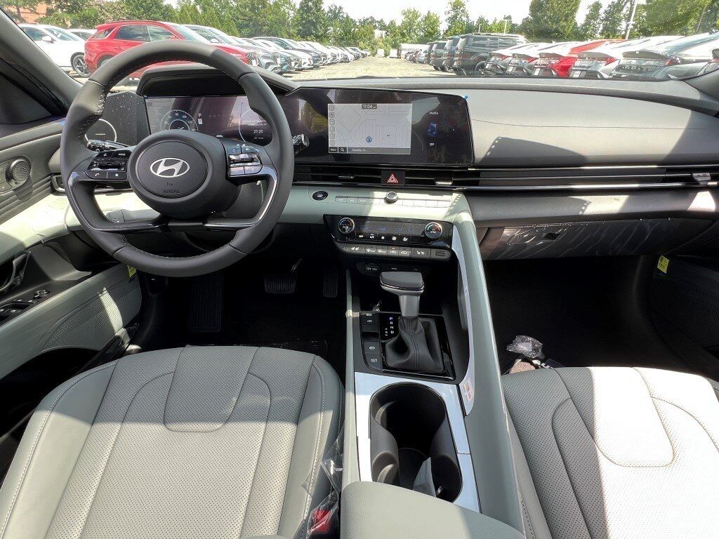 2025 Hyundai ELANTRA HYBRID Limited Chantilly VA